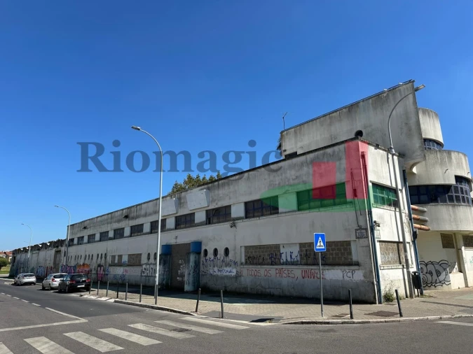 Armazém para Venda em Falagueira-Venda Nova Foto 3