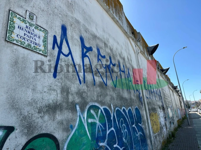 Armazém para Venda em Falagueira-Venda Nova Foto 6