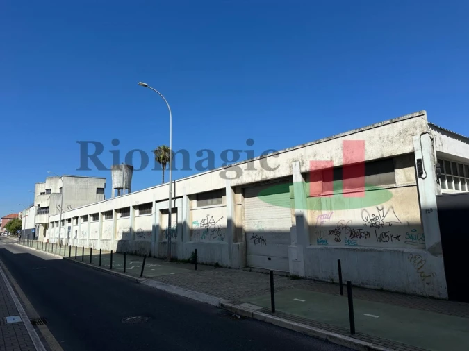 Armazém para Venda em Falagueira-Venda Nova Foto 10