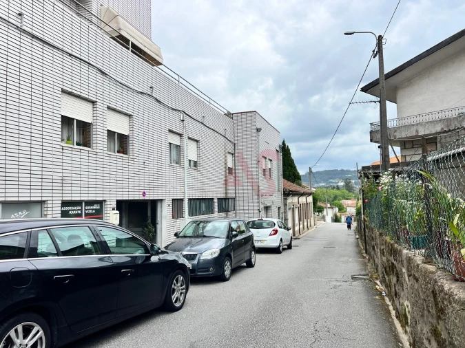 Armazém para Venda em Caldas de Vizela (São Miguel e São João)