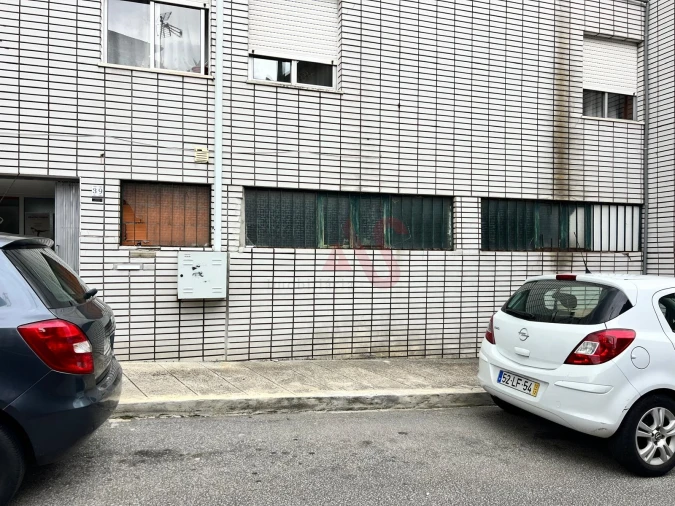 Armazém para Venda em Caldas de Vizela (São Miguel e São João) Foto 2