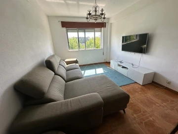 Apartamento T4 para Venda em Anta e Guetim