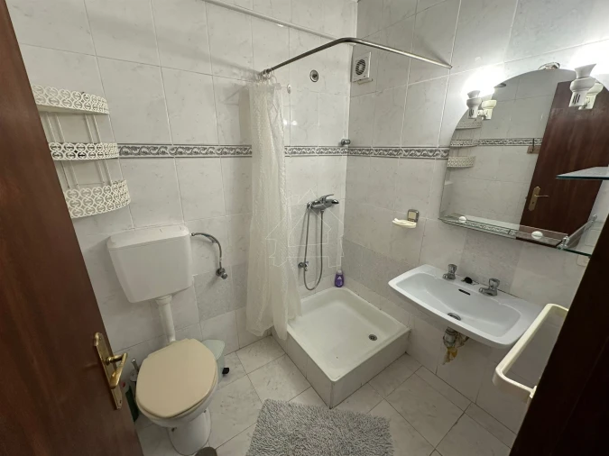 Apartamento T4 para Venda em Anta e Guetim Foto 10