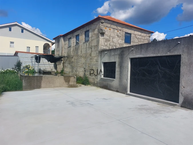 Moradia T0 para Venda em São João da Fresta Foto 14