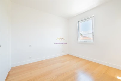 Moradia T3 para Venda em Sesimbra (Castelo)