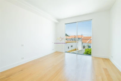 Moradia T3 para Venda em Sesimbra (Castelo)