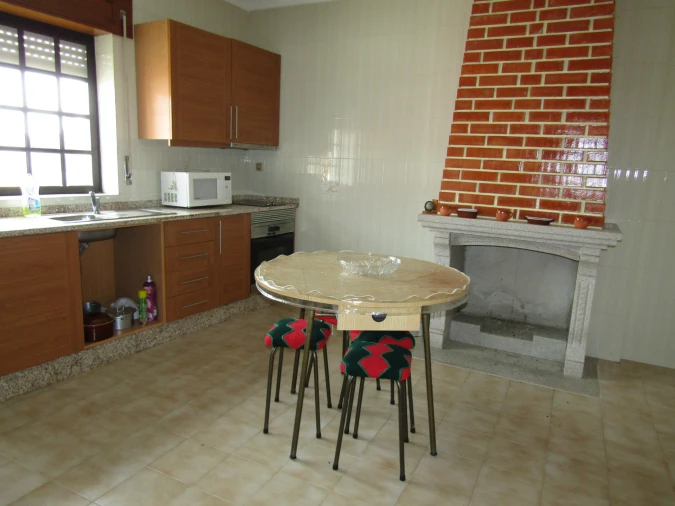 Apartamento T2 para Arrendamento em Sendim e Atenor Foto 5