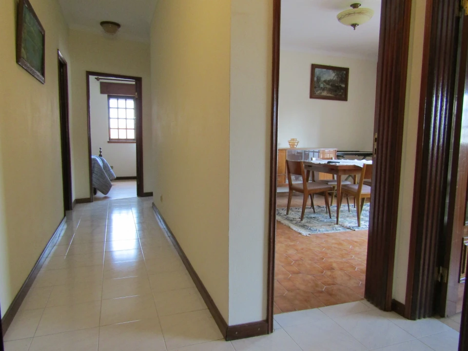 Apartamento T2 para Arrendamento em Sendim e Atenor Foto 3