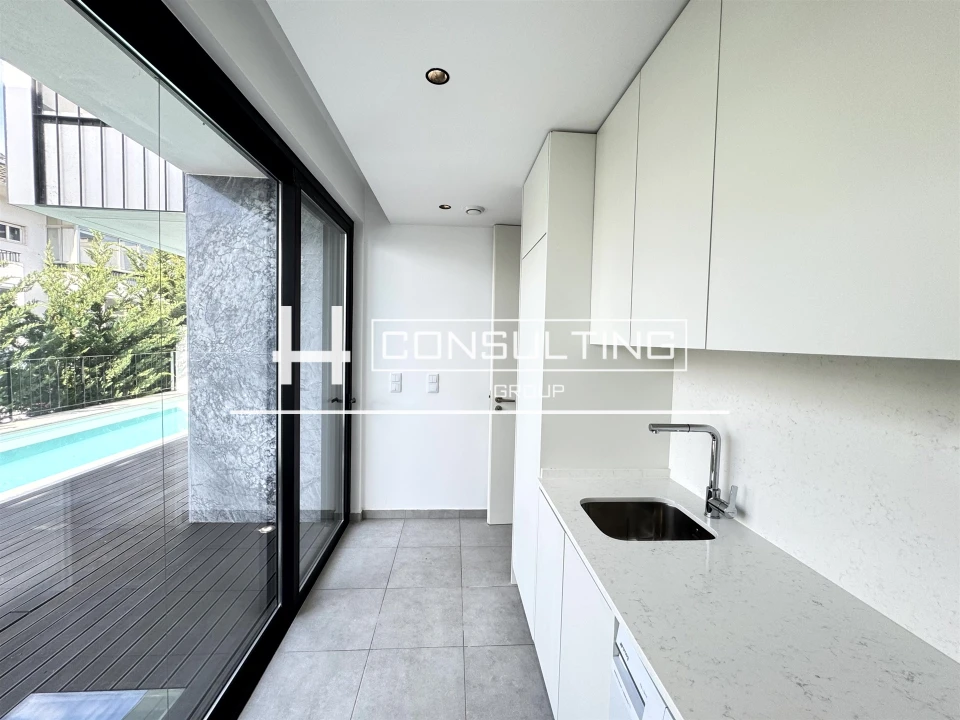 Moradia T3 para Venda em Porto Salvo Foto 36