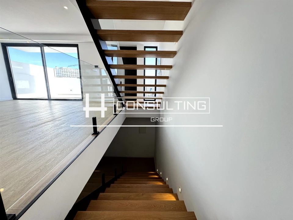 Moradia T3 para Venda em Porto Salvo Foto 104