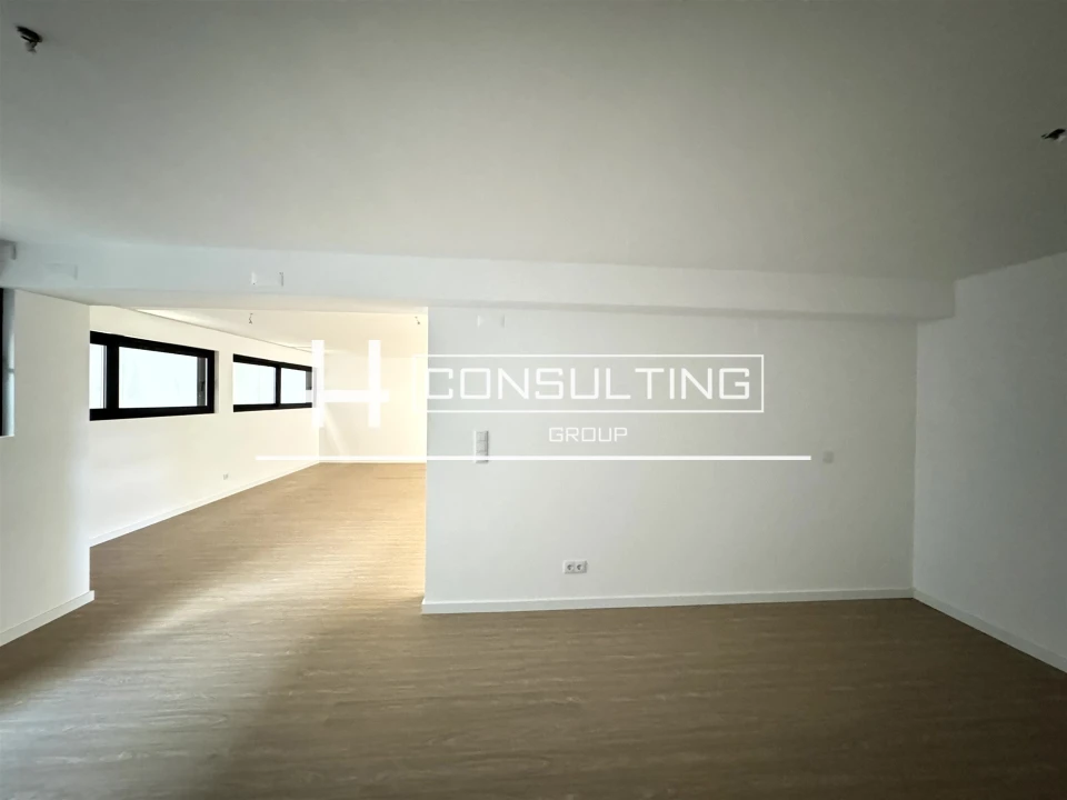 Moradia T3 para Venda em Porto Salvo Foto 116