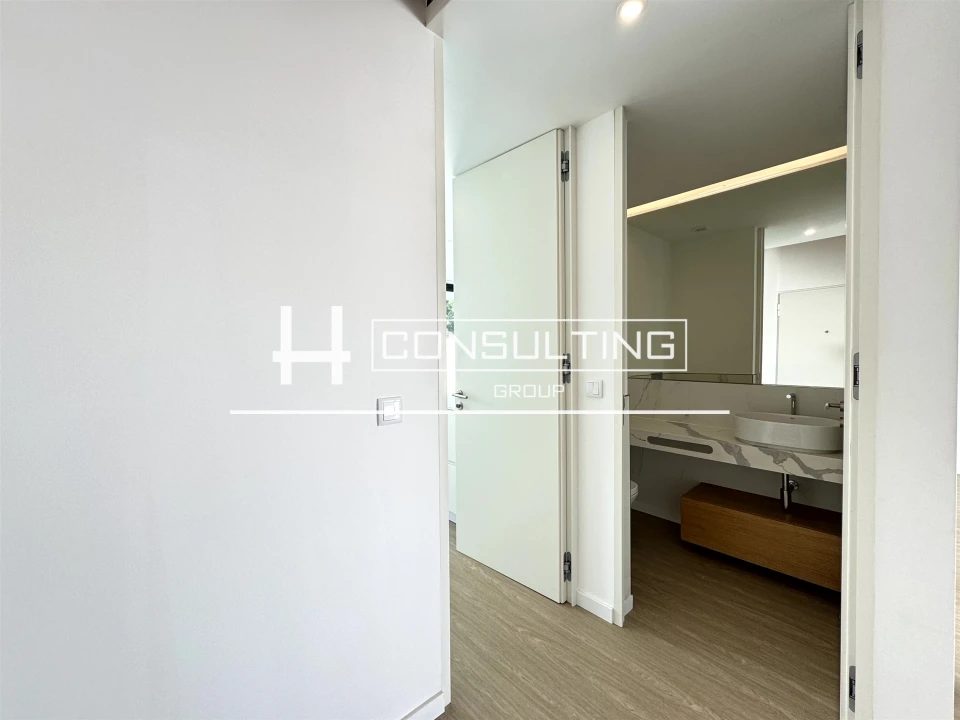 Moradia T3 para Venda em Porto Salvo Foto 30