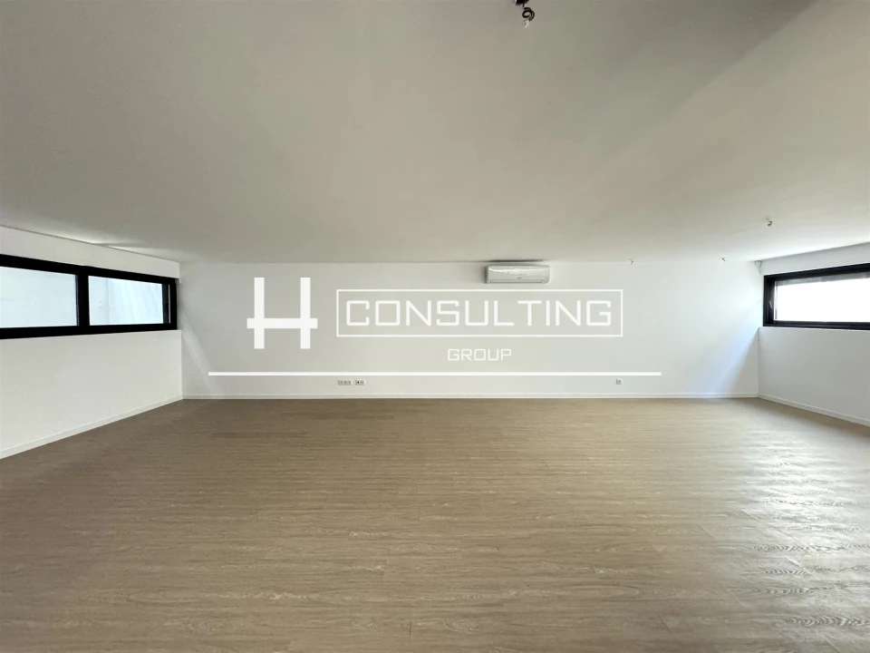 Moradia T3 para Venda em Porto Salvo Foto 112