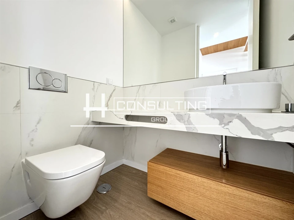 Moradia T3 para Venda em Porto Salvo Foto 32