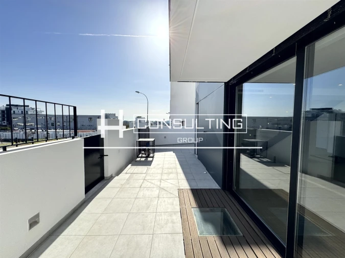 Moradia T3 para Venda em Porto Salvo Foto 49