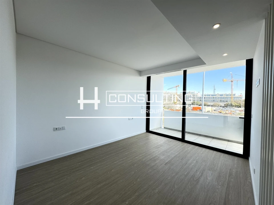 Moradia T3 para Venda em Porto Salvo Foto 83