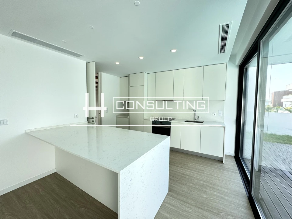 Moradia T3 para Venda em Porto Salvo Foto 17