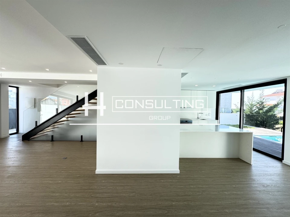 Moradia T3 para Venda em Porto Salvo Foto 14