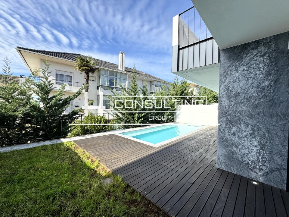 Moradia T3 para Venda em Porto Salvo Foto 7