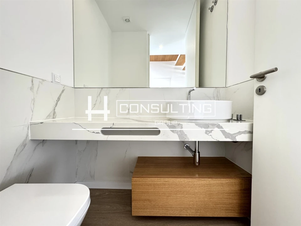 Moradia T3 para Venda em Porto Salvo Foto 31