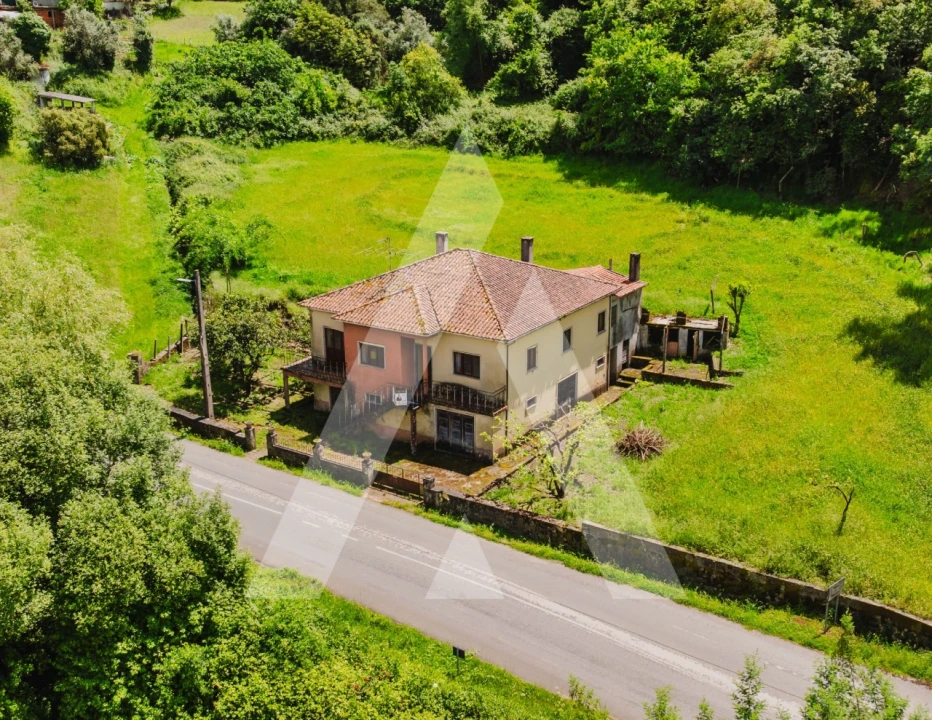 Moradia T3 para Venda em Lousã e Vilarinho Foto 2