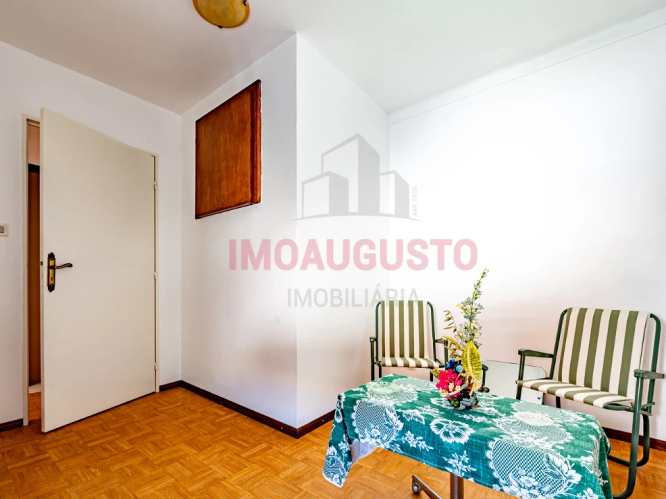 Prédio para Venda em Guarda Foto 28