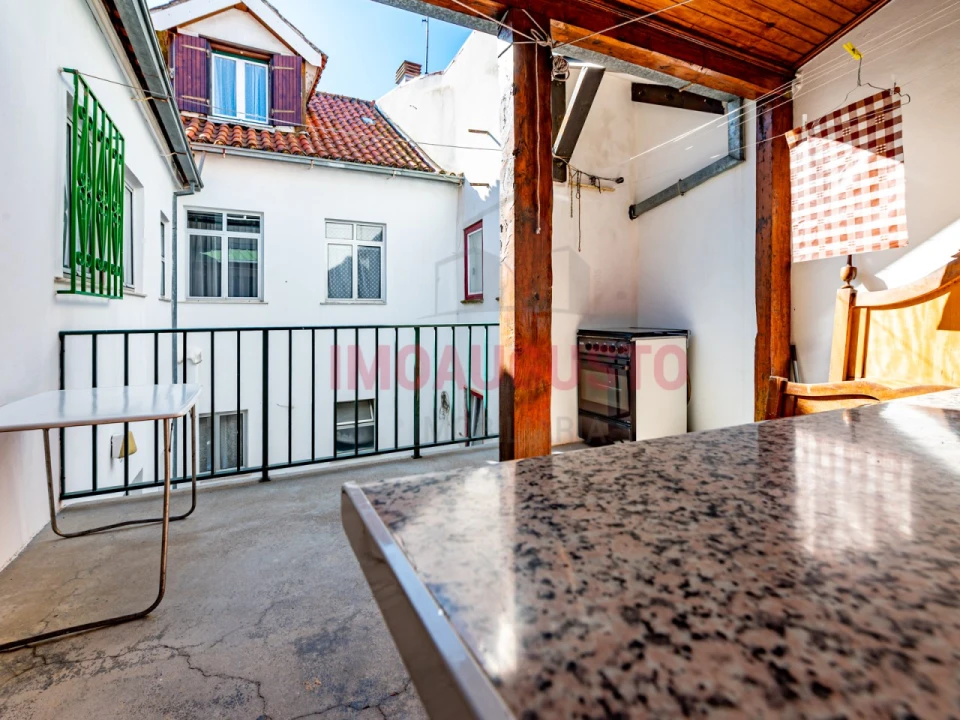 Prédio para Venda em Guarda Foto 38