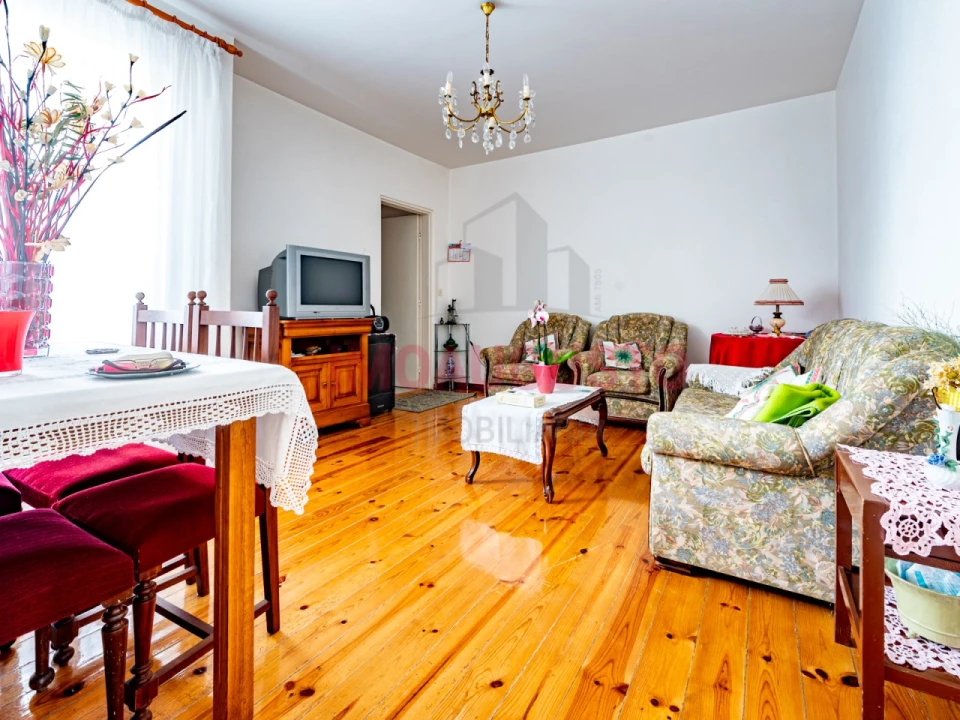 Prédio para Venda em Guarda Foto 47