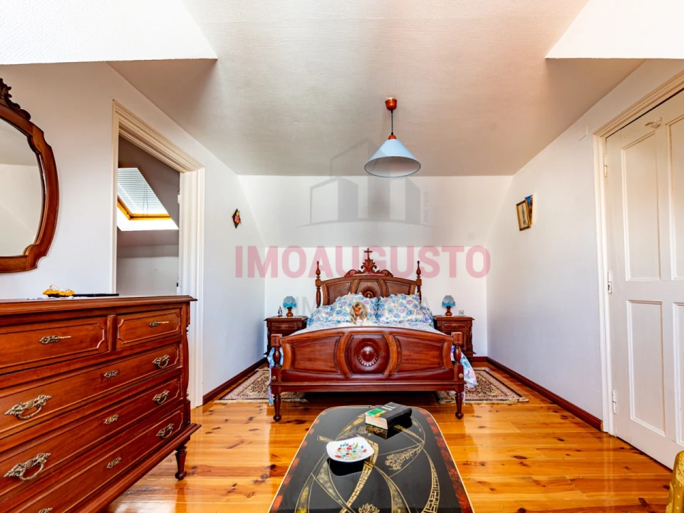 Prédio para Venda em Guarda Foto 57