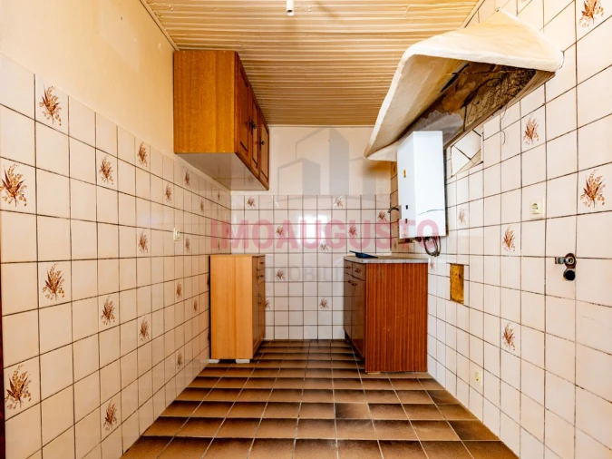 Prédio para Venda em Guarda Foto 5