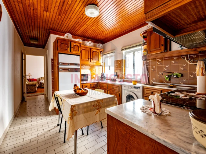 Prédio para Venda em Guarda Foto 40