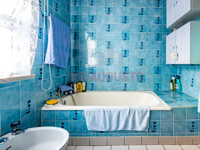 Prédio para Venda em Guarda Foto 44