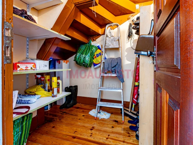 Prédio para Venda em Guarda Foto 48