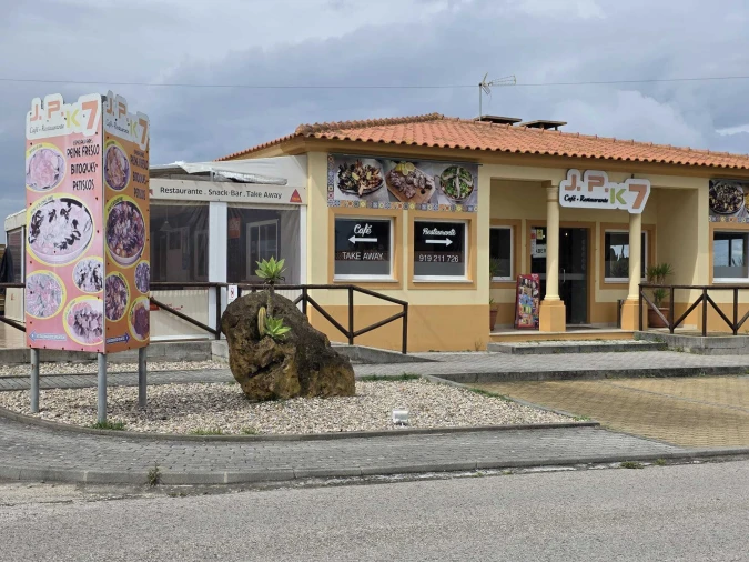 Negócio para Arrendamento em Silveira Foto 1