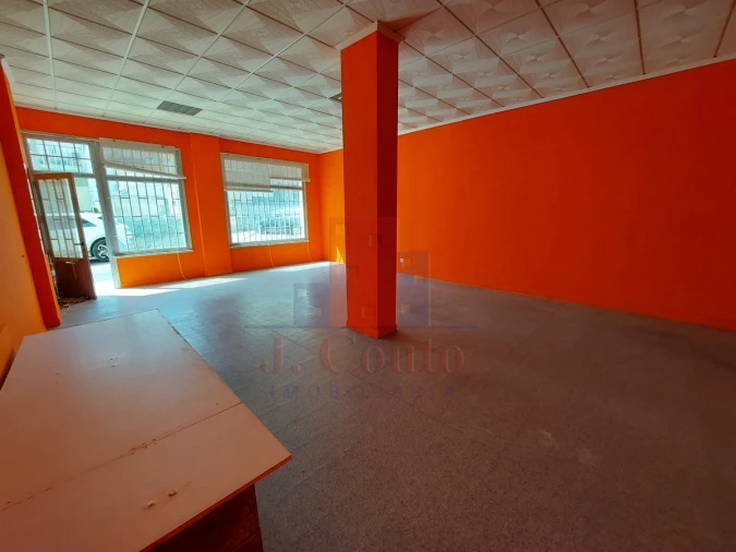 Loja para Venda em Caldas da Rainha - Santo Onofre e Serra do Bouro Foto 1