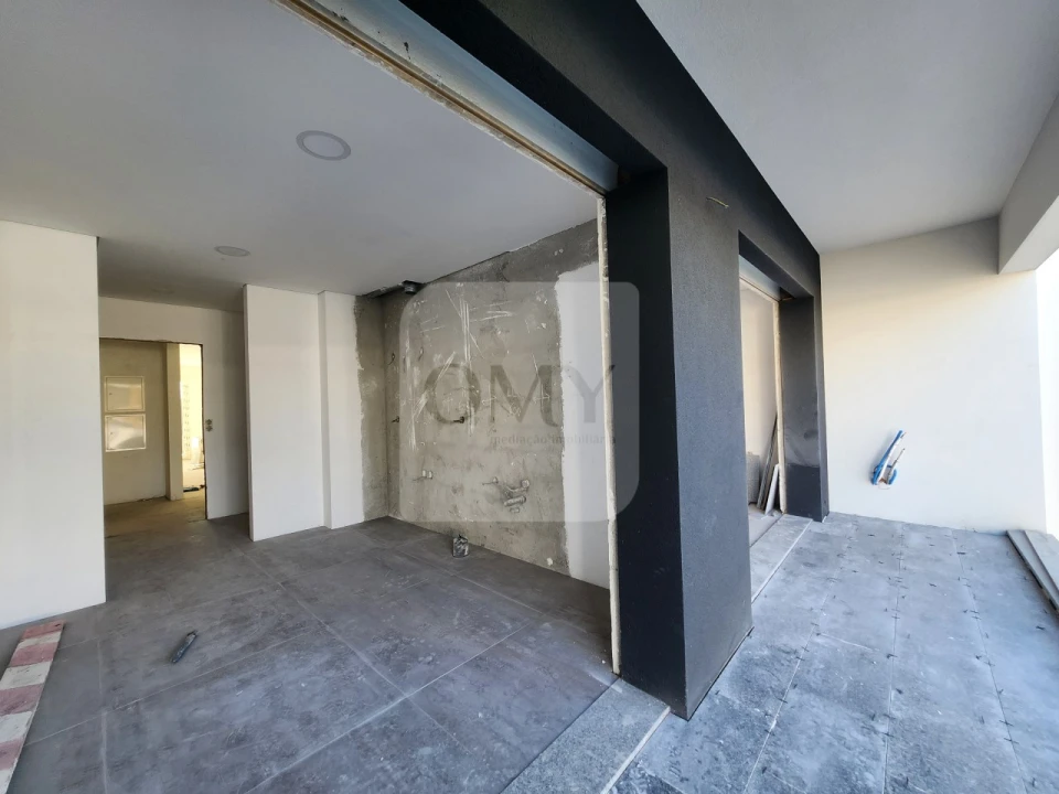 Apartamento T2 para ced. p. contratual em Nossa Senhora da Conceição, São Pedro e São Dinis Foto 2