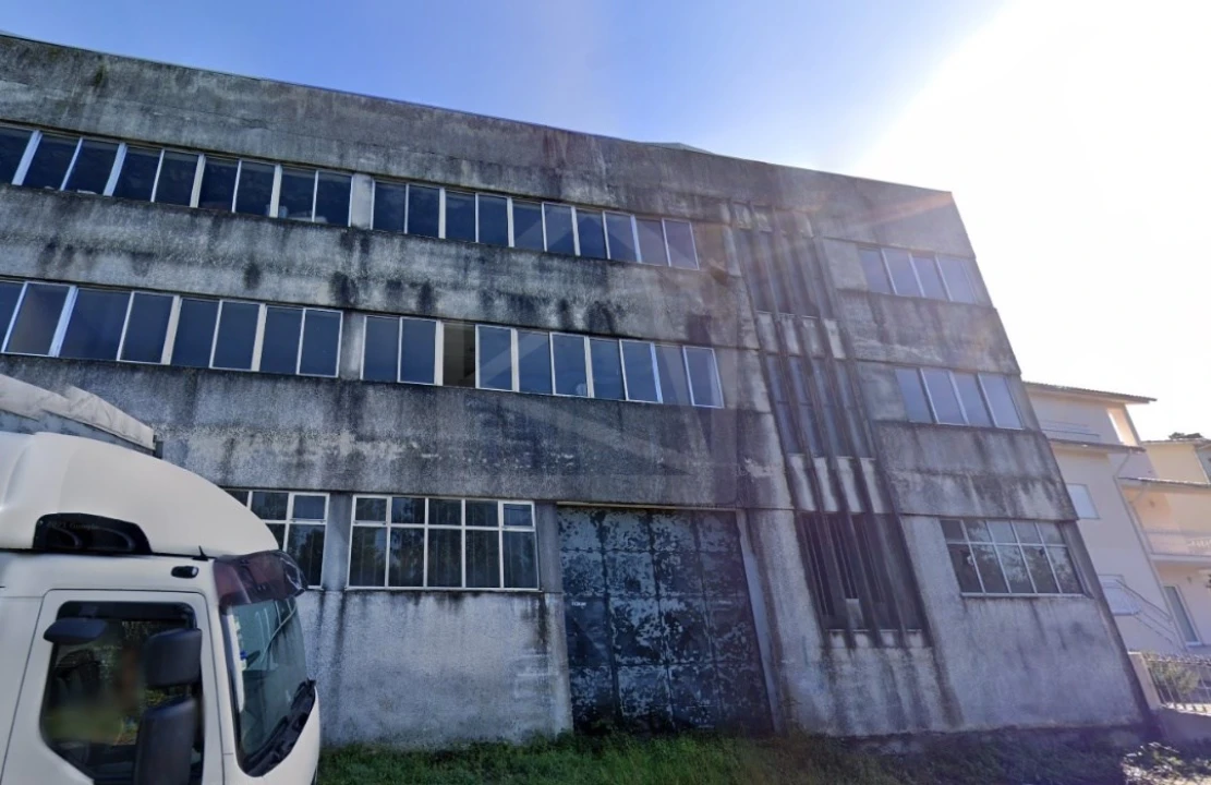 Armazém para Venda em Macieira de Cambra Foto 8