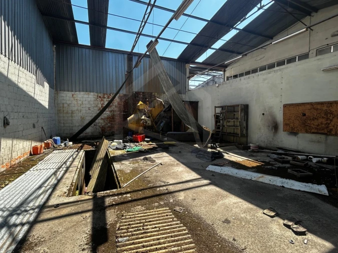 Armazém para Venda em Macieira de Cambra Foto 13