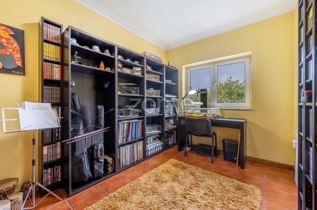 Moradia T4 para Venda em Serzedo e Perosinho Foto 8