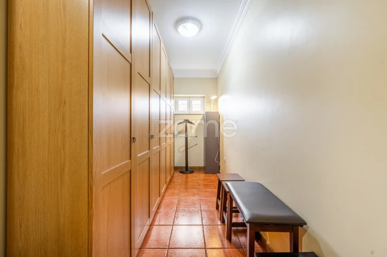 Moradia T4 para Venda em Serzedo e Perosinho Foto 11