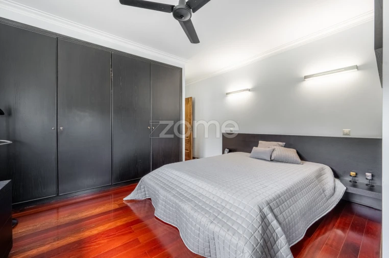 Moradia T4 para Venda em Serzedo e Perosinho Foto 18