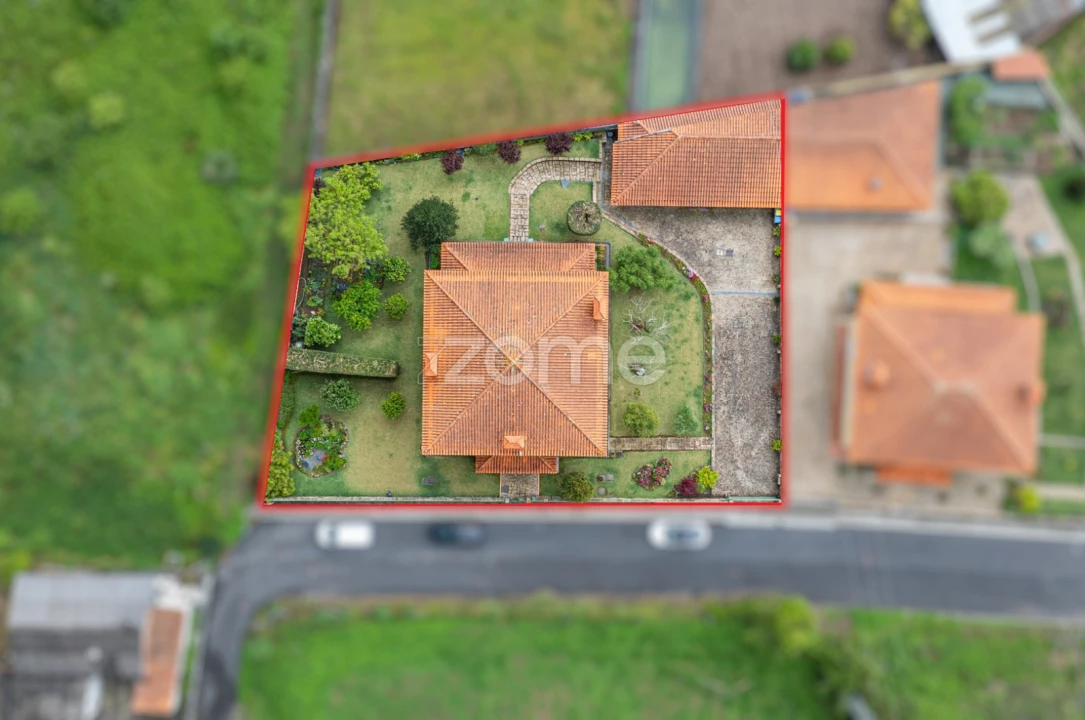 Moradia T4 para Venda em Serzedo e Perosinho Foto 38