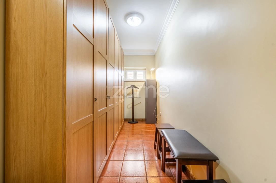 Moradia T4 para Venda em Serzedo e Perosinho Foto 11