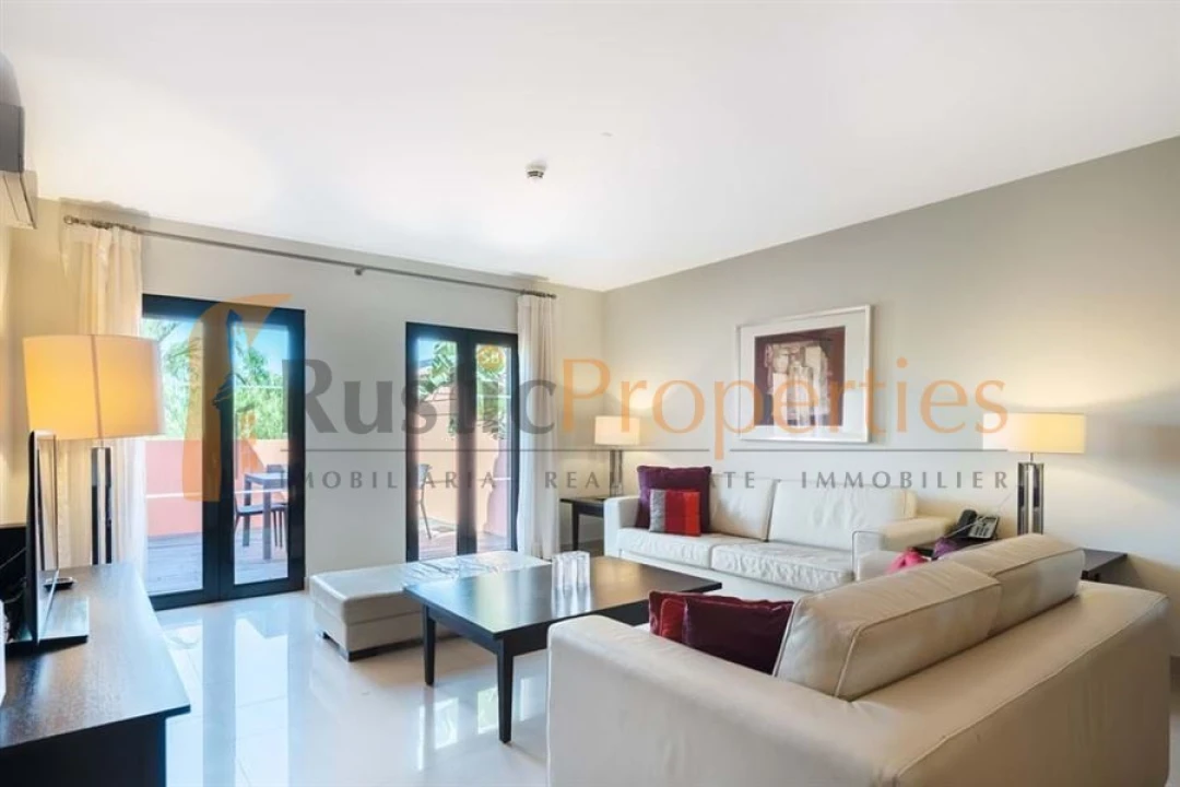 Apartamento T2 para Venda em Alcantarilha e Pêra Foto 4