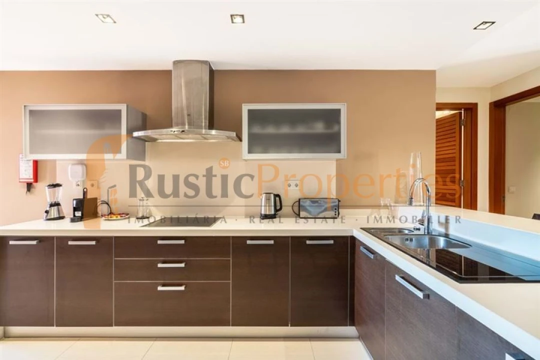 Apartamento T2 para Venda em Alcantarilha e Pêra Foto 9