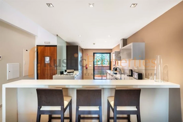 Apartamento T2 para Venda em Alcantarilha e Pêra Foto 8