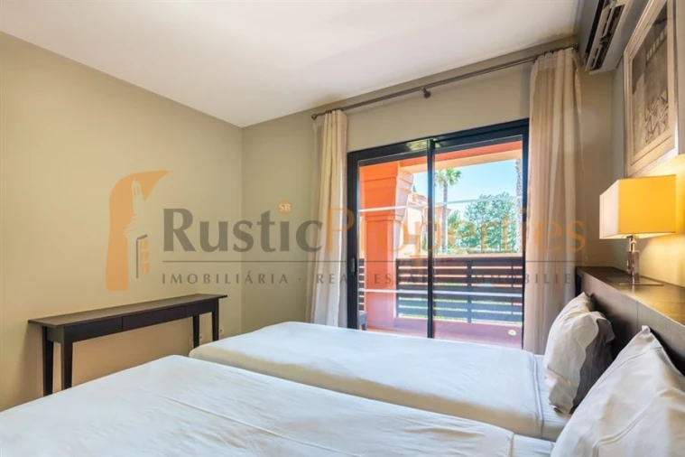 Apartamento T2 para Venda em Alcantarilha e Pêra Foto 13