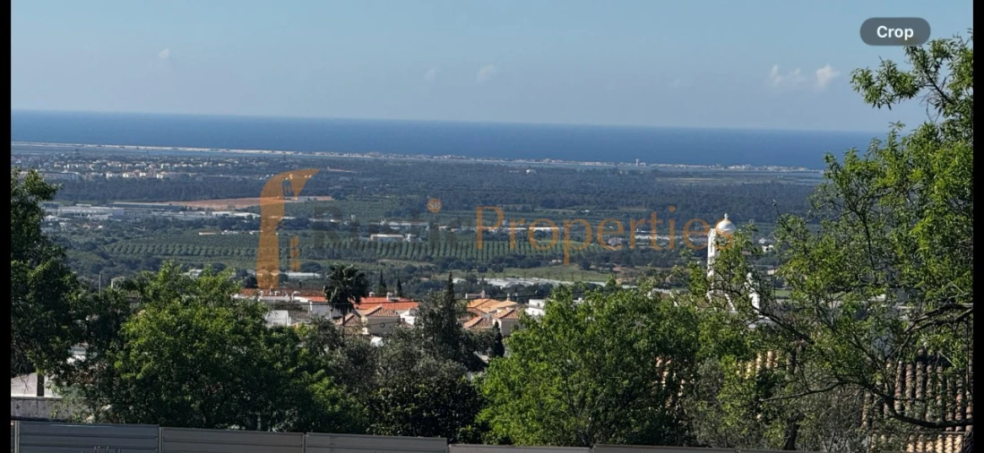 Moradia T4 para Venda em Santa Barbara de Nexe Foto 7