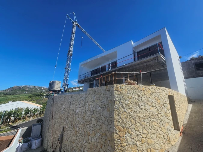 Moradia T4 para Venda em Ribeira Brava