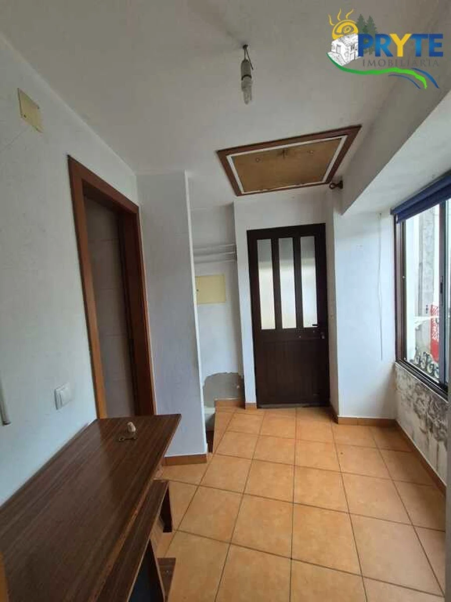 Moradia T1 para Venda em Troviscal Foto 10